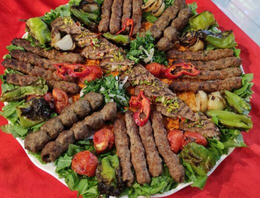 مطعم القمة