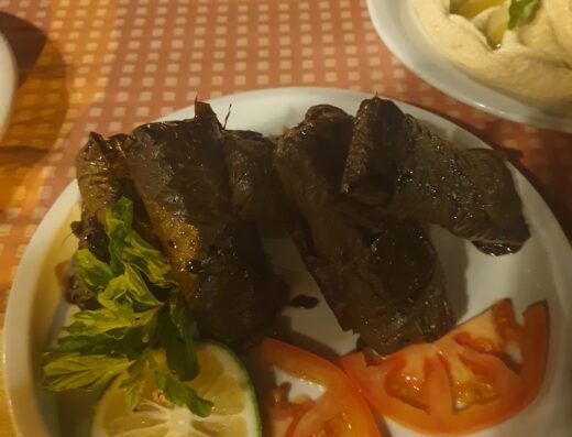 مطعم بوابة اللاذقية