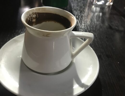 مطعم وكافيه بيانو