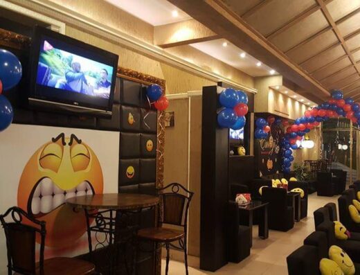 Emoji Cafe & Restaurant