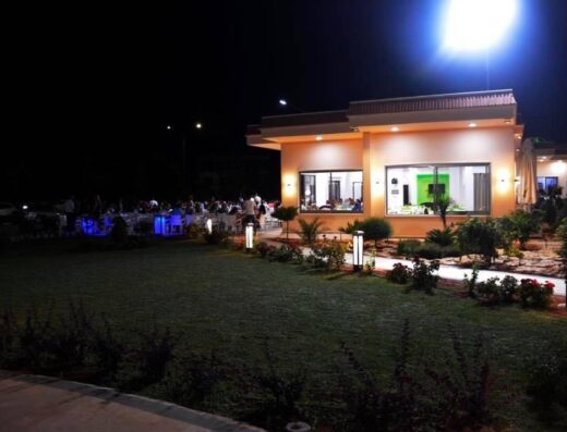 Hawaii Cafe