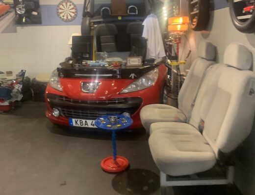 Service car sameer al mokashati