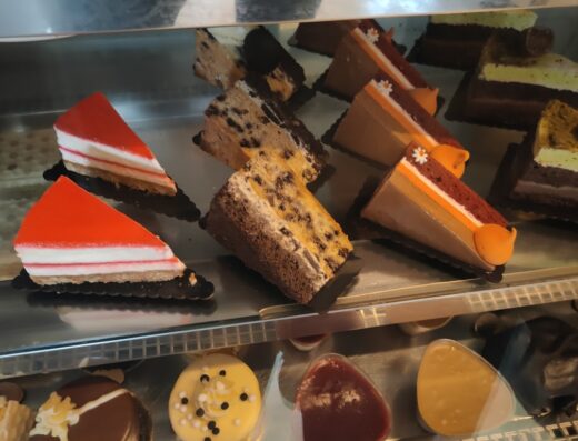 Bee patisserie