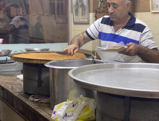 حلويات لطش