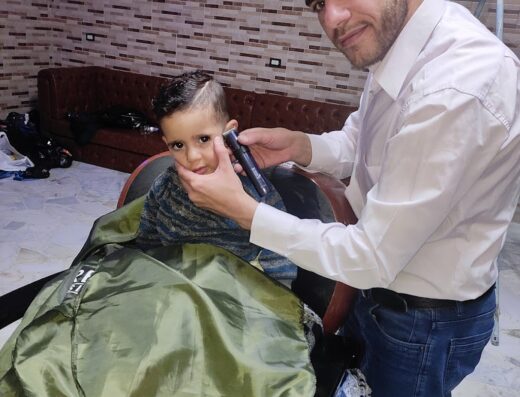 صالون الوليدللحلاقةالرجالية Al Waleed Gents Salon