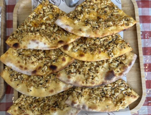 عجينة وطحينة