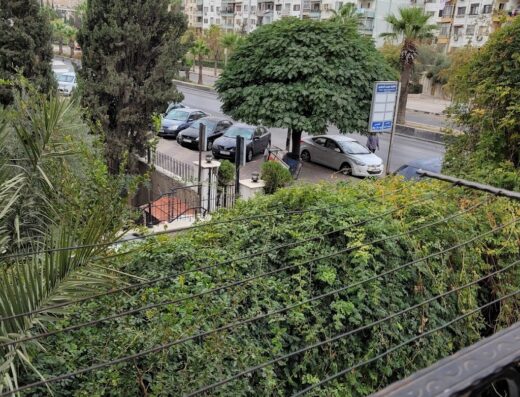 عيادة الدكتورة سوسن الزعوري لتجميل الاسنان