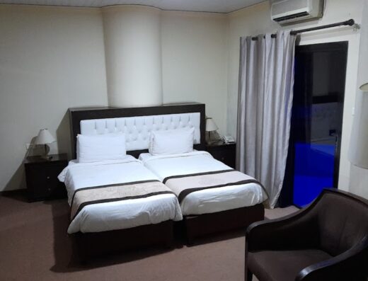 ROYAL INN