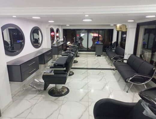 SALON 525