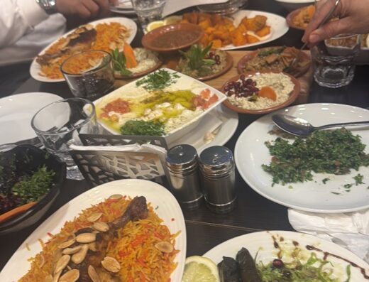 مطعم الساحة