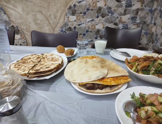 مطعم الشالط